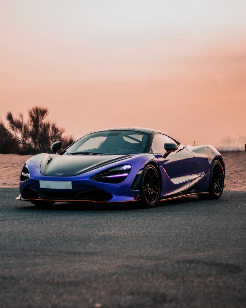 McLaren 720S 2024